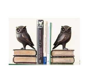 Sujetalibros de metal de lujo con superficie premium y forma elegante, ideal para decoración elegante de oficinas en el hogar y bibliotecas, base de metal estable. - Product Image 2