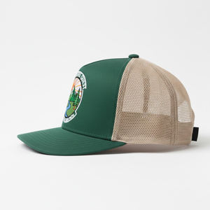 หมวกแก๊ปทรงทรัคเกอร์ 5 แผง สีเขียวเข้มและสีเบจ พร้อมปักลายธรรมชาติ  แบบ Snapback  รับทำโลโก้ตามสั่ง - Product Image 3