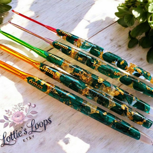 เข็มโครเชต์เรซิ่นสวยงาม งานแฮนด์เมดสุดหรู สำหรับชุดโครเชต์ อุปกรณ์เย็บปักถักร้อย กรรไกรตัดเย็บ - Product Image 6