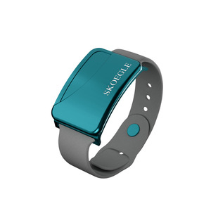 Pulsera Inteligente con GPS SKOEGLE para Personas Mayores y Niños con Botón SOS, Batería Recargable, Rastreo en Tiempo Real, 4G/5G Wi-Fi - Product Image 3
