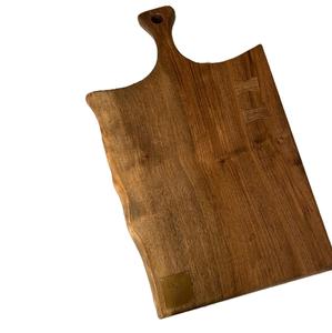 Planche à découper en bois d'acacia naturel de qualité supérieure, plateau à charcuterie, plateau à fromage avec poignée - Product Image 5