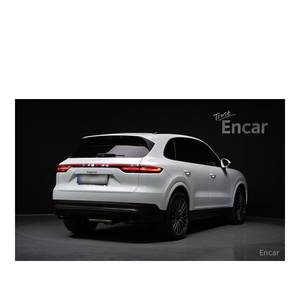 Porsche Cayenne 3.0 2024 avec boîte automatique, 99 674 km, sièges en cuir, caméra de recul, conduite à gauche - Product Image 2