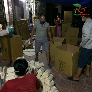 <b>Diffuser</b> Reed <b>Sticks</b> Wholesalers Suppliers Natural Rattan Reed <b>Diffuser</b> <b>Sticks</b> 3.0mm Handicraft OEM Home Decor Made In Vietnam - Product Image 4