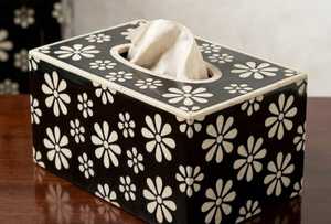 Caja de pañuelos hecha a mano con incrustaciones de hueso y patrón geométrico decorativo para accesorios de lujo para el hogar - Product Image 3