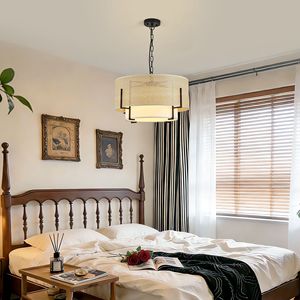 Lustre de salle à manger 4 lumières style Farmhouse Boho 19.7, suspension en rotin tressé à la main avec abat-jour en tissu, design tambour rustique - Product Image 3