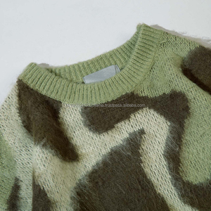 เสื้อสเวตเตอร์ไหมพรมถักลายแจ็คการ์ด คอวี แขนยาวทรงหลวม ปักโลโก้ตามสั่ง สำหรับผู้ชาย ผ้าขนนุ่ม ใส่สบาย เหมาะสำหรับฤดูหนาว - Product Image 3