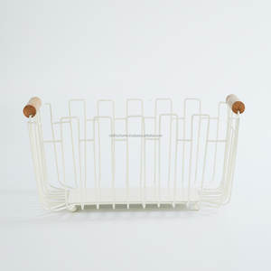 Corbeille de fruits d'Halloween écologique faite à la main en matériau organique poli avec manche en bois décor de cuisine artisanat naturel - Product Image 1