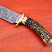 Couteau de chasse artisanal en acier Damas avec manche en os et garde en laiton, personnalisable OEM, pour activités de plein air, DIY, 8,5 pouces, pointe clip, garantie 3 ans
