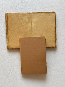 Cuaderno recargable con cubierta de papel kraft de algodón reciclado con bordes irregulares, estilo antiguo, con encuadernación de cuero vintage. - Product Image 3