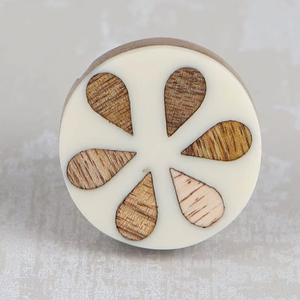Boutons en résine au design moderne, boutons en résine et bois, boutons de meuble en résine, boutons de tiroir en résine, boutons en bois à prix d'usine très bas - Product Image 1