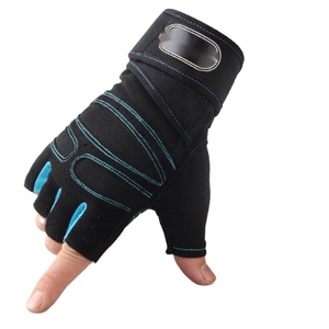 Guantes de gimnasio de medio dedo personalizados Diseño de fitness transpirable de cuero de alta calidad Los mejores materiales para levantamiento de pesas - Product Image 2