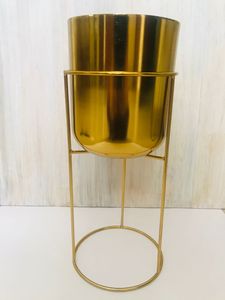 Macetero de hierro hecho a mano con acabado negro, maceteros de jardín con soporte, maceteros de estilo antiguo con soporte dorado - Product Image 4