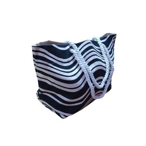 Bolsa de Lona Natural de 12 oz con Estampado de Ondas Monocromáticas, Bolsillo Colgante con Cierre y Asa de Cuerda Trenzada - Elegante Bolsa de Playa para el Hombro - Product Image 1