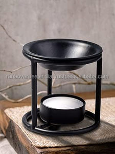 Quemador de Incienso de Hierro Negro Hecho a Mano, 2.75 Pulgadas de Altura, Elegante y Decorativo, para Aromaterapia con Aroma a Sándalo - Product Image 3