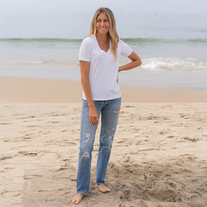 Camiseta de Verano Ligera de Manga Corta con Cuello en V para Mujer, Ecológica, Personalizable, 100% Algodón, Antiarrugas, Transpirable y de Secado Rápido - Product Image 3