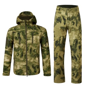 Conjunto de Ropa de Invierno al por Mayor 6XL, Chaqueta con Capucha de Tejido Softshell, Pantalones Cargo, Traje Impermeable, Uniforme de Caza, OEM a Granel - Product Image 4