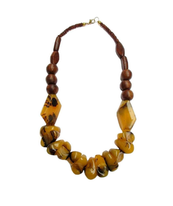 ชุดสร้อยคอประดับลูกปัดสีแดงแกะสลักจากเรซิ่นลายใบไม้ พร้อมต่างหูเข้าชุดสำหรับผู้หญิง เหมาะสำหรับงานแต่งงาน งานปาร์ตี้ เครื่องประดับแฟชั่น - Product Image 4