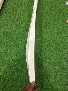 Bate de Cricket de Madera con Mango Azul y Cara Azul, Ligero, Duradero, con Doble Costura, Diseño Ambidiestro para Práctica y Juego - Product Image 4