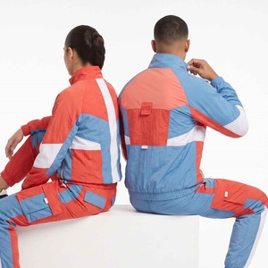 Conjunto deportivo de dos piezas unisex personalizado, cortavientos de nailon con bolsillos, ligero, estilo urbano, para hombre y mujer - Product Image 6