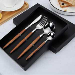 Ensemble de couverts élégants au design moderne en acier inoxydable avec manches en bois, finition super polie miroir, vaisselle de luxe pour les fêtes, robuste et durable - Product Image 4