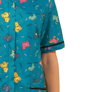 เสื้อคลุมสำหรับกรูมมิ่งสัตว์เลี้ยง คุณภาพสูง ผ้าป้องกันไฟฟ้าสถิต ขายส่งจำนวนมาก รับทำโลโก้ ODM สีสันโดดเด่น - Product Image 6