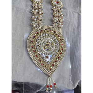 Guirnalda de Perlas Hecha a Mano con Colgante de Piedra, Decoración para Bodas y Pooja - Product Image 5