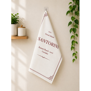 Essuie-tout de cuisine Santorini blanc imprimé |   Serviette de cuisine décorative Île grecque |   Serviette de cuisine à bords festonnés - Product Image 1