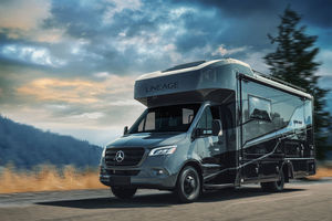 Factory Price Luxury RV Motorhome 4x4 Camper <b>Van</b> Mobile Home Fully Equipped Off Road Travel Trailer for Family Camping Trips - Product Image 2