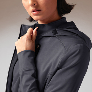 Blouse médicale zippée à capuche gris foncé pour femme en tissu tricoté polyester, détection des aiguilles, uniforme d'hôpital - Product Image 5