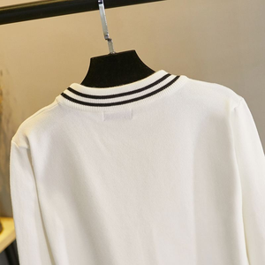 Cardigan brodé pour hommes, vêtements d'extérieur printemps/automne en tricot pour couples, haut décontracté et frais, pull épais, tendance, vente en gros à chaud - Product Image 3