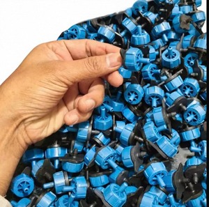 Goutteur Compensateur de Pression 4L 8L 14L en Polypropylène Noir pour Micro-Irrigation Agricole et de Jardin - Product Image 3