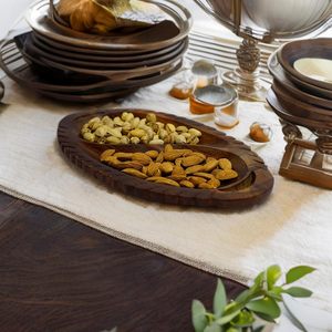 Bandeja de Madera Hecha a Mano con Forma de Hoja y Compartimentos, Bandeja para Aperitivos y Frutos Secos, Decorativa, de Lujo, Multiusos - Product Image 6