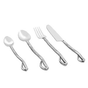 Le super-populaire ensemble de couverts en métal est idéal pour les repas quotidiens et les occasions formelles, offrant une polyvalence inégalée. - Product Image 3