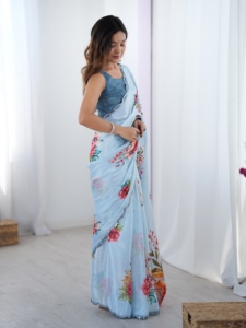 Elegante sari azul claro con estampado floral y borde de encaje con espejos, sari de chinnon para mujer, ropa de fiesta, sari indio. - Product Image 6