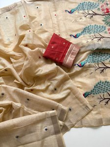Sari en soie Chanderi pure, jacquard traditionnel, motif paon et cerf, bordure riche en Zari, pompons faits main, style héritage - Product Image 3