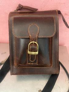 Bolsos Bandolera de Cuero con Aspecto Vintage, Hechos a Mano, Venta al Por Mayor OEM, Marca Privada, Exportación a Todo el Mundo - Product Image 4