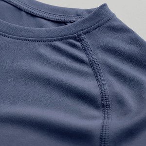 Camiseta de manga corta para hombre, cuello redondo, color liso, ajuste regular, transpirable, ligera, de spandex/poliéster, teñido liso, venta al por mayor - Product Image 6