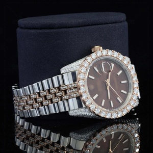 Reloj de Hombre de Lujo con Diseño Elegante, Movimiento de Cuarzo, Diamante Moissanite, Caja de Acero Inoxidable, Esfera Marrón, Cristal y Puntero - Product Image 6