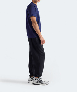 Camiseta de Lujo Unisex 100% Algodón con Logotipo Personalizado Impreso en Serigrafía, Corte Regular, Ecológica y Transpirable - Product Image 2