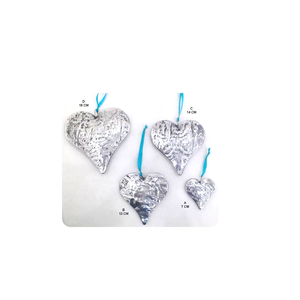 Adornos Colgantes de Corazón de Metal Hechos a Mano, Plateados Texturizados, Bordes Decorativos en Relieve, Varios Tamaños, para Bodas, San Valentín, Ecológicos - Product Image 3