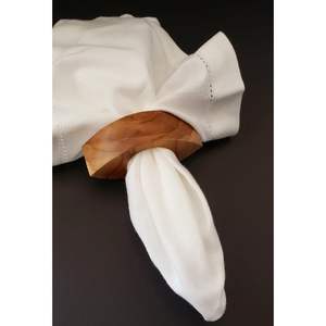 Anneaux de serviette en bois faits à la main pour la décoration de table et l'usage domestique - Product Image 6