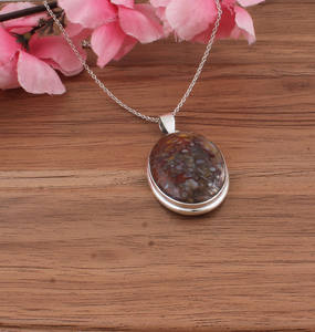 Colgante de Piedra Jaspe con Engaste de Plata de Ley Natural, Alambre Chapado en Platino Vintage Envuelto a Mano, Cristal Curativo - Product Image 6