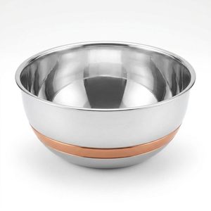 Tazón para Ensaladas Hecho a Mano de Acero Inoxidable SS304 de 24 cm con Banda de Cobre PVD y Base Cálida, Tazón Tamra en Tono Cobre para Decoración del Hogar y Bodas en Hoteles - Product Image 3