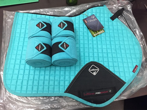 Silla de Montar para Doma y Salto Ecuestre con Forro Personalizable, Relleno, Equipo de Equitación, Manta para Silla de Montar, Gorro, Vendas y Almohadillas - Product Image 3