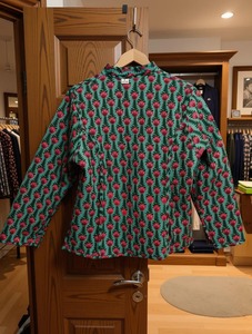Chaqueta de Mujer Hecha a Mano en India, de Algodón Tejido, Acolchada, Reversible, con Estampado Animal, Manga Tres Cuartos, Cuello Camisero - Product Image 3