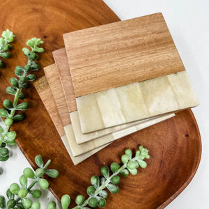 Sous-verres rectangulaires en bois style campagnard écologiques 4x4 avec résine époxy pour tasses à thé et mugs, en gros, sous-plats ArtisanVibe en stock - Product Image 4