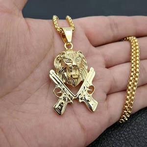 Collar con Colgante de Cabeza de León y Pistola, Chapado en Oro de 18k, para Hombre, Estilo Hip Hop, de Acero Inoxidable 316, Personalizado al por Mayor - Product Image 3