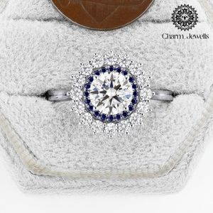 Bague de fiançailles pour femme Charm_Jewells en argent 925 avec moissanite, taille coussin, motif floral, sertissage à griffes, style classique, certifiée IGI - Product Image 6