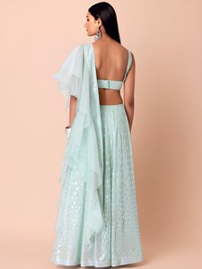 Rivaayat House Lehenga Choli de terciopelo verde menta con bordado de lentejuelas y soporte alto para mujer, ropa étnica tradicional india para bodas y fiestas - Product Image 2