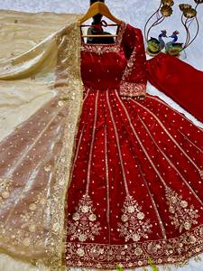 Robe Anarkali en soie rouge brodée avec dupatta en tulle, tenue de mariage indienne traditionnelle pour femme, longueur ras du sol, coupe classique - Product Image 3